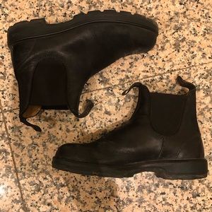 Blundstone boots 585